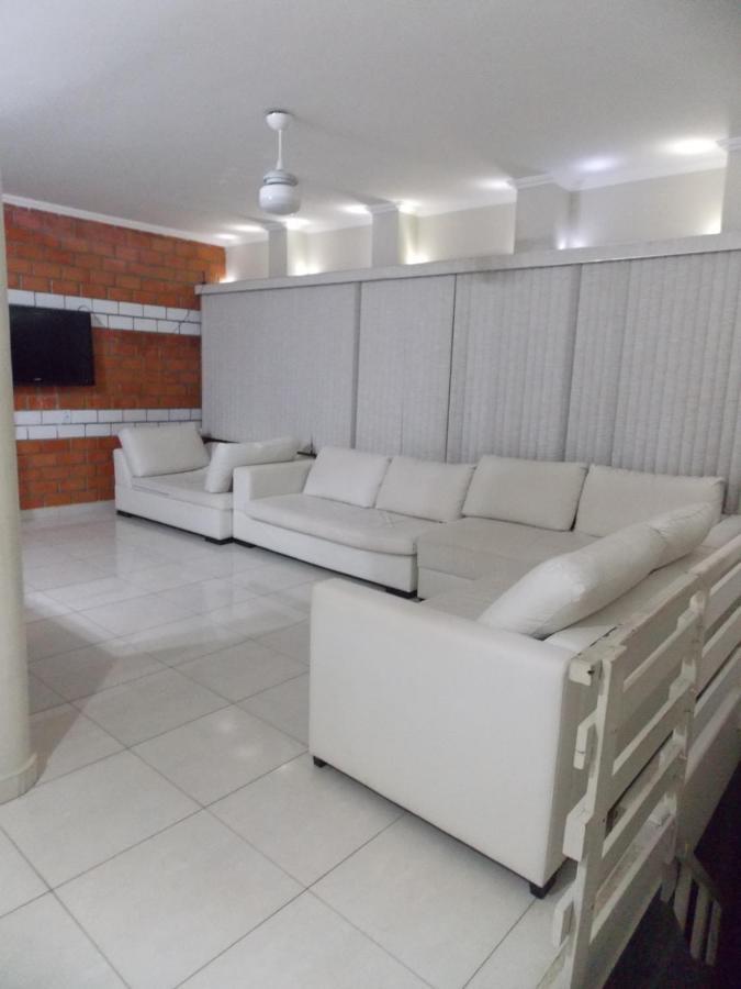 Apartamento Duplex กัวรูจา ภายนอก รูปภาพ